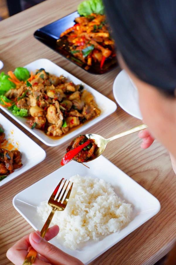 Srihome ยายศรีโฮมแอนแคมป์ปิ้ง Ban Don Tum Extérieur photo